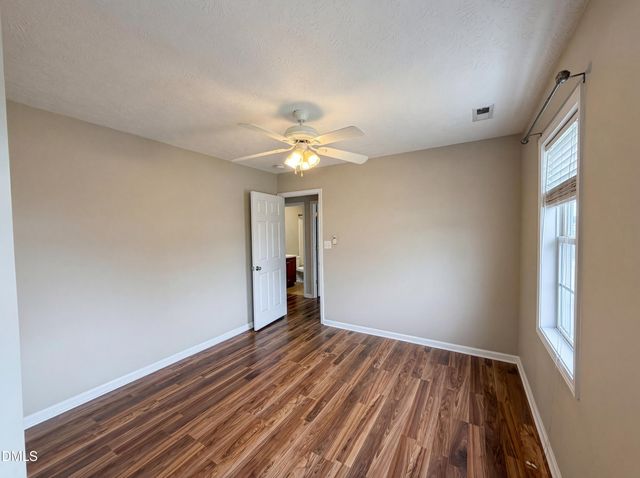 4565 Canasta Court, Hope Mills, NC 28348