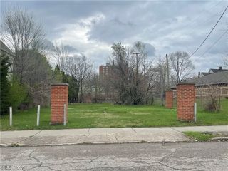 E 93rd Street, Cleveland, OH 44106