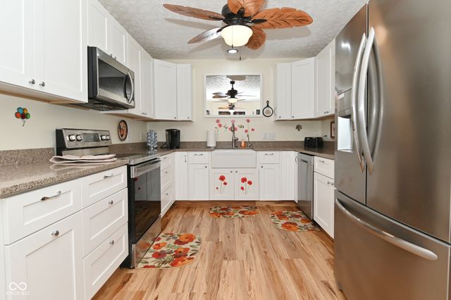 175 Mill Springs, Coatesville, IN 46121