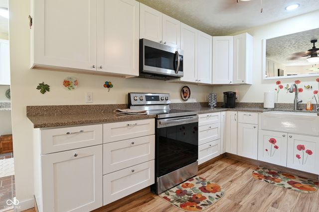 175 Mill Springs, Coatesville, IN 46121