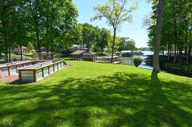 175 Mill Springs, Coatesville, IN 46121