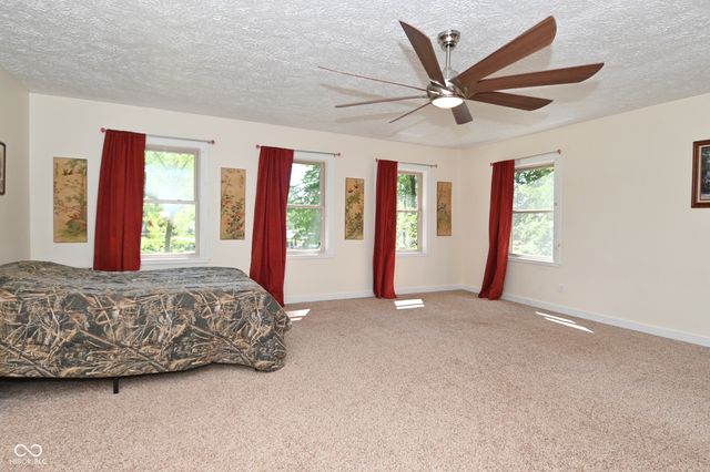 175 Mill Springs, Coatesville, IN 46121