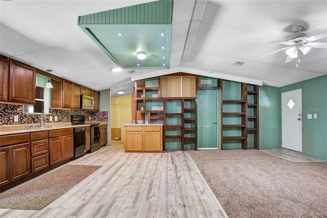 16905 SUGAR BERRY LANE, Montverde, FL 34756