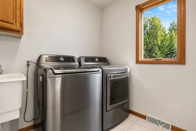 10731 Eastern Avenue, Wayland, MI 49348