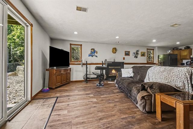 10731 Eastern Avenue, Wayland, MI 49348