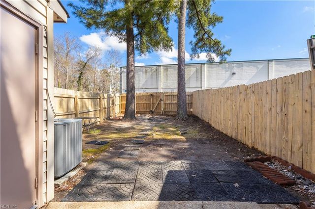 2408 Julie CT, Virginia Beach, VA 23454