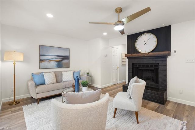 2408 Julie CT, Virginia Beach, VA 23454