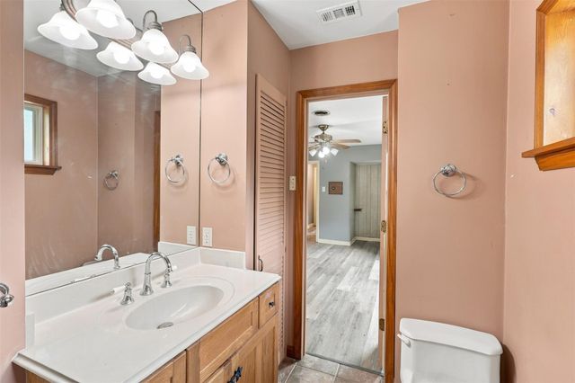 8421 Baker Drive, Houston, TX 77017
