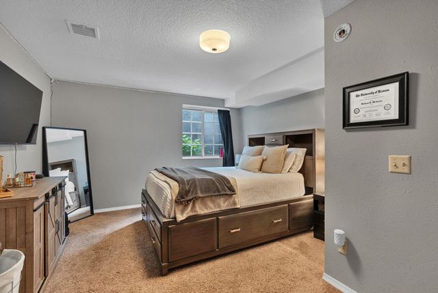 1715 Post Ct, El Dorado, KS 67042