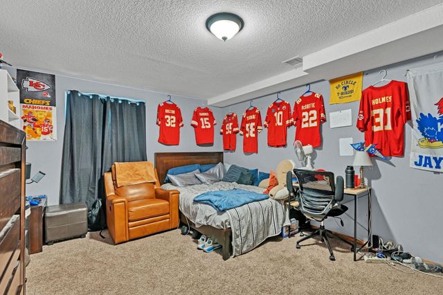 1715 Post Ct, El Dorado, KS 67042