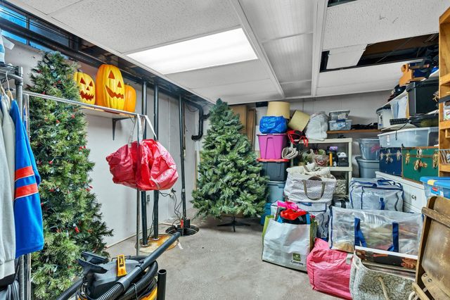 1715 Post Ct, El Dorado, KS 67042