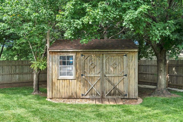 1715 Post Ct, El Dorado, KS 67042