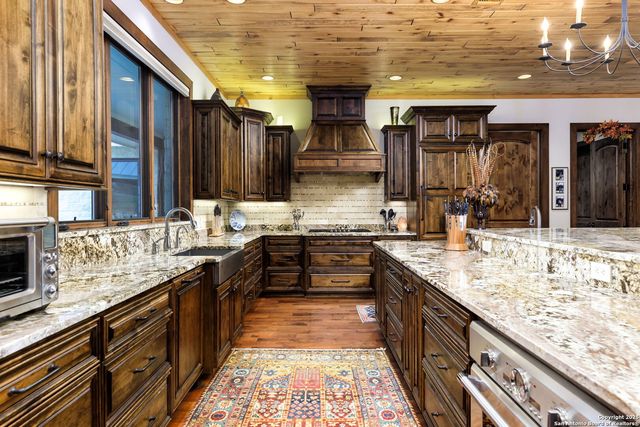 211 Poehnert, Boerne, TX 78006