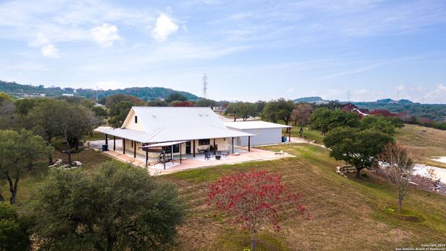 211 Poehnert, Boerne, TX 78006