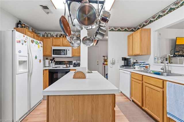 9220 Garnet Field Court, Charlotte, NC 28269
