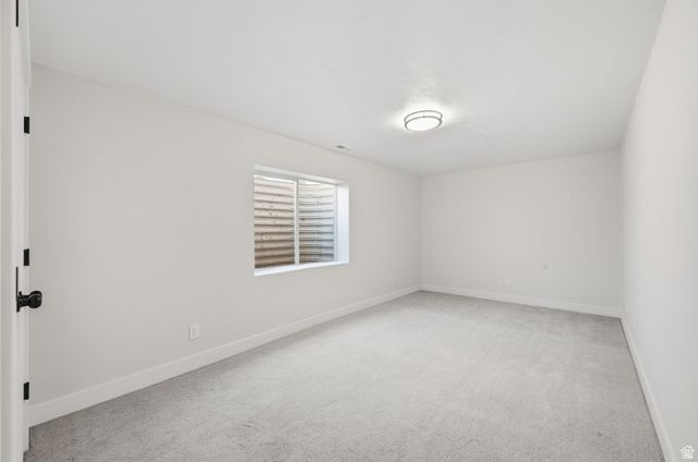 1048 S 925 W, Woods Cross, UT 84087