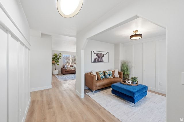 1048 S 925 W, Woods Cross, UT 84087