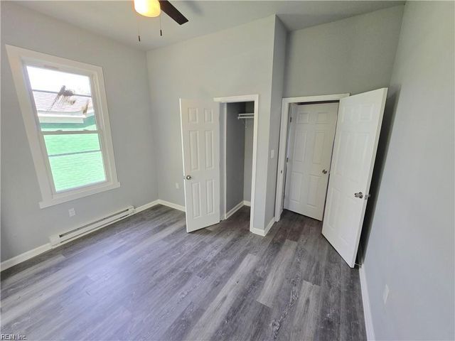 22 Riverview AVE, Portsmouth, VA 23704
