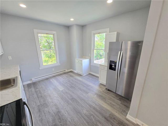 22 Riverview AVE, Portsmouth, VA 23704
