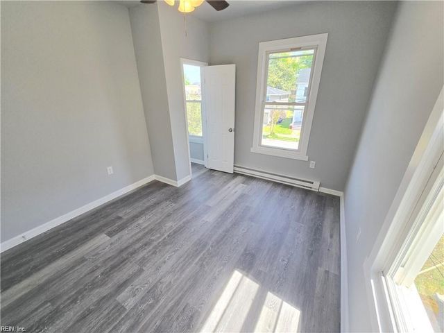 22 Riverview AVE, Portsmouth, VA 23704
