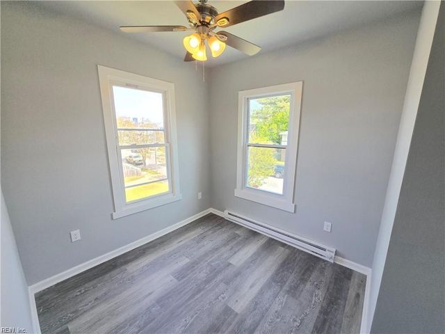 22 Riverview AVE, Portsmouth, VA 23704