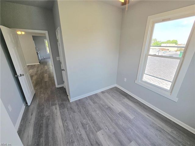 22 Riverview AVE, Portsmouth, VA 23704