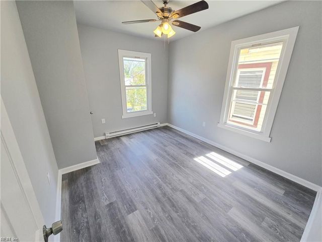 22 Riverview AVE, Portsmouth, VA 23704