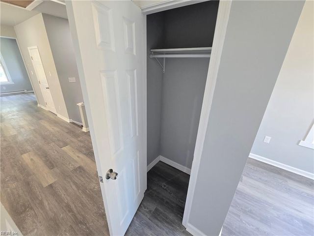 22 Riverview AVE, Portsmouth, VA 23704