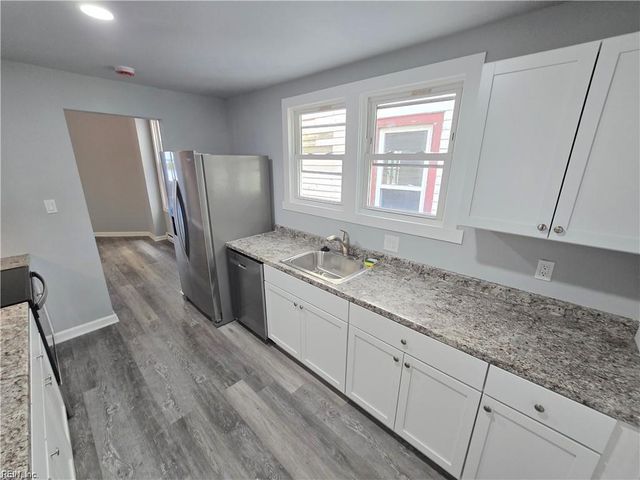 22 Riverview AVE, Portsmouth, VA 23704