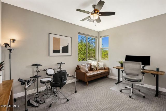 2323 W DUANE Lane, Phoenix, AZ 85085