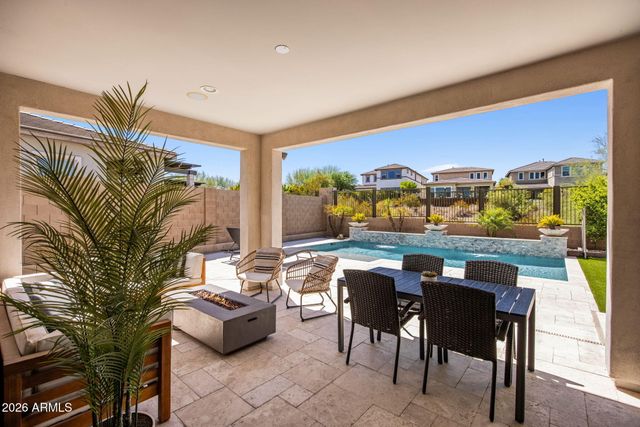 2323 W DUANE Lane, Phoenix, AZ 85085