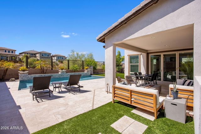 2323 W DUANE Lane, Phoenix, AZ 85085