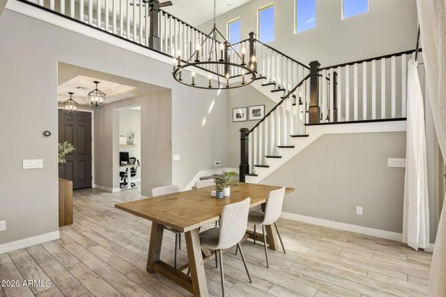 2323 W DUANE Lane, Phoenix, AZ 85085