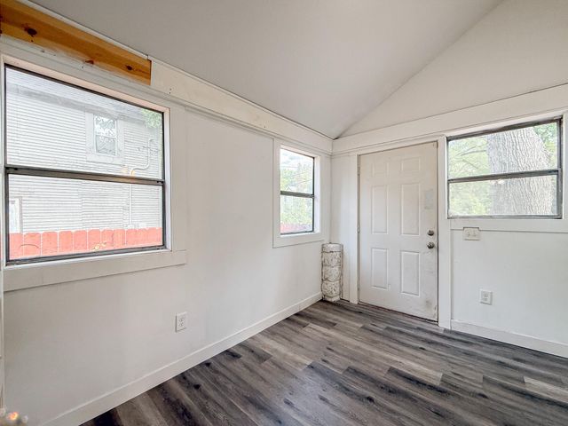 530 S Front Street, Dowagiac, MI 49047