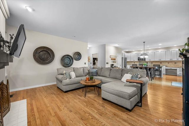 361 Oakmont Drive, Cary, IL 60013