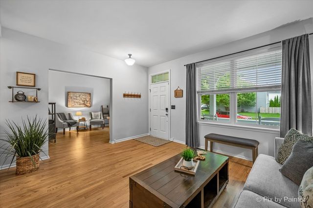 361 Oakmont Drive, Cary, IL 60013