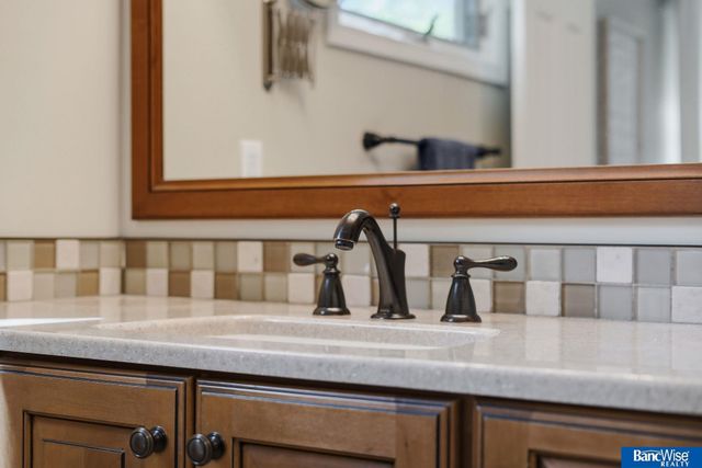 5101 S Bennington Place, Lincoln, NE 68516