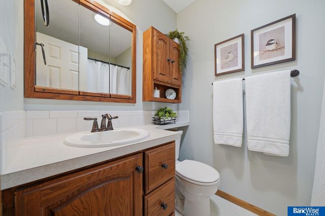 5101 S Bennington Place, Lincoln, NE 68516