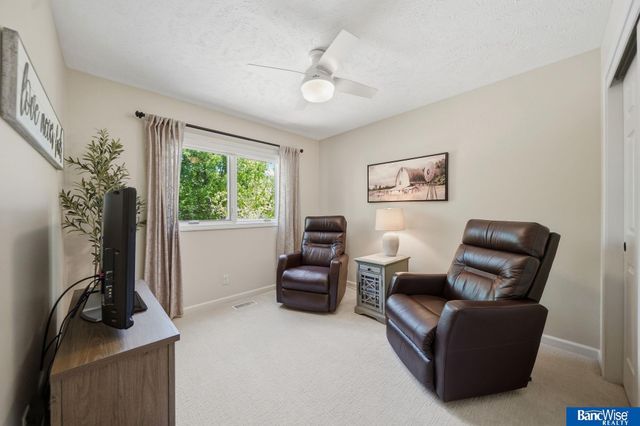 5101 S Bennington Place, Lincoln, NE 68516