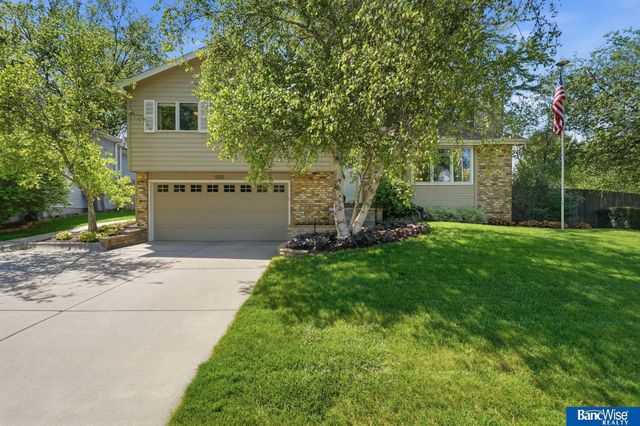 5101 S Bennington Place, Lincoln, NE 68516