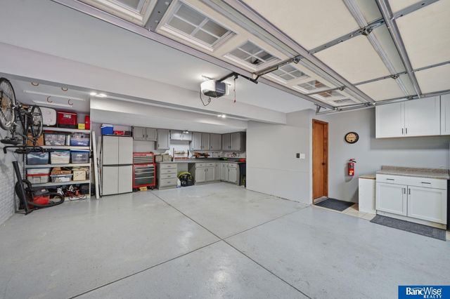 5101 S Bennington Place, Lincoln, NE 68516