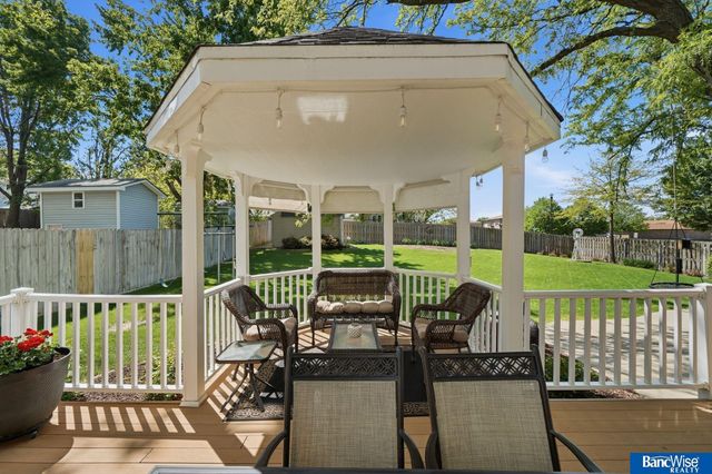 5101 S Bennington Place, Lincoln, NE 68516