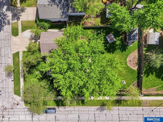 5101 S Bennington Place, Lincoln, NE 68516
