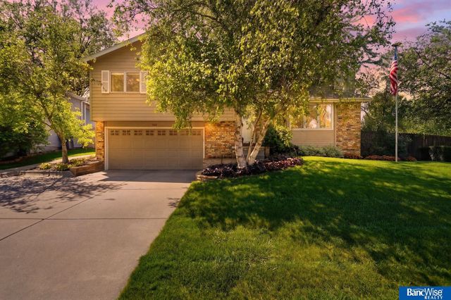 5101 S Bennington Place, Lincoln, NE 68516