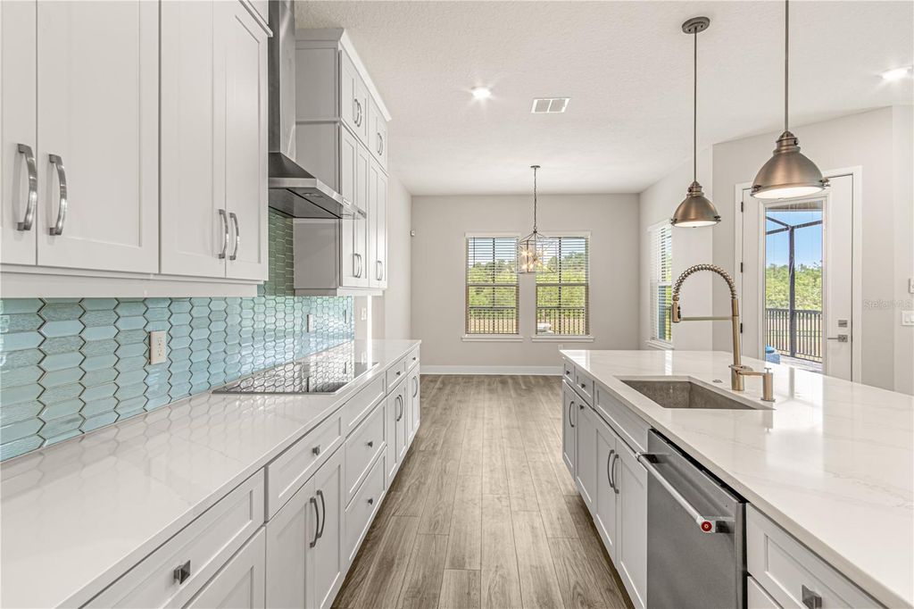 Image 16 of property listing at 6013 BIMINI TWIST LOOP, Orlando, FL 32819