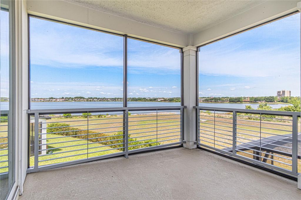 Image 25 of property listing at 6013 BIMINI TWIST LOOP, Orlando, FL 32819