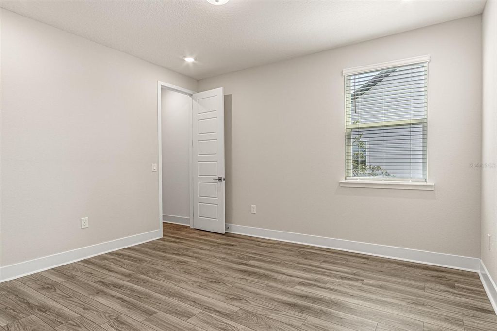 Image 38 of property listing at 6013 BIMINI TWIST LOOP, Orlando, FL 32819