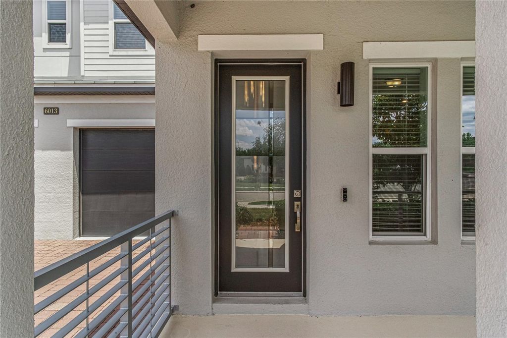 Image 5 of property listing at 6013 BIMINI TWIST LOOP, Orlando, FL 32819
