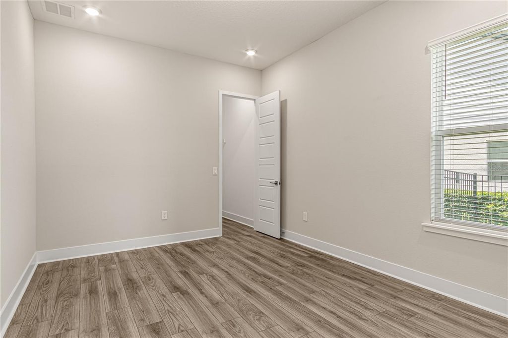 Image 43 of property listing at 6013 BIMINI TWIST LOOP, Orlando, FL 32819