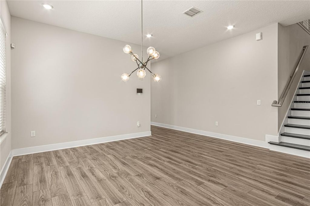 Image 45 of property listing at 6013 BIMINI TWIST LOOP, Orlando, FL 32819